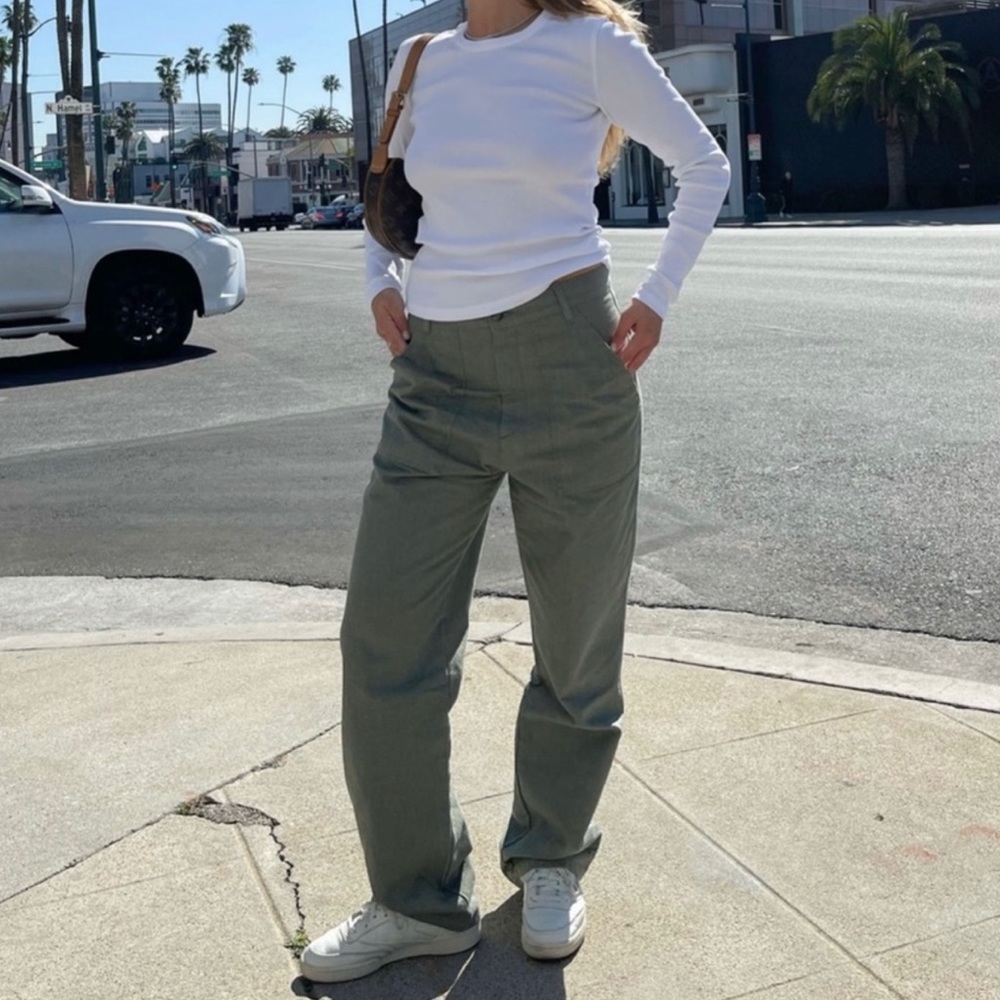 NWT Djerf Avenue go to pants green